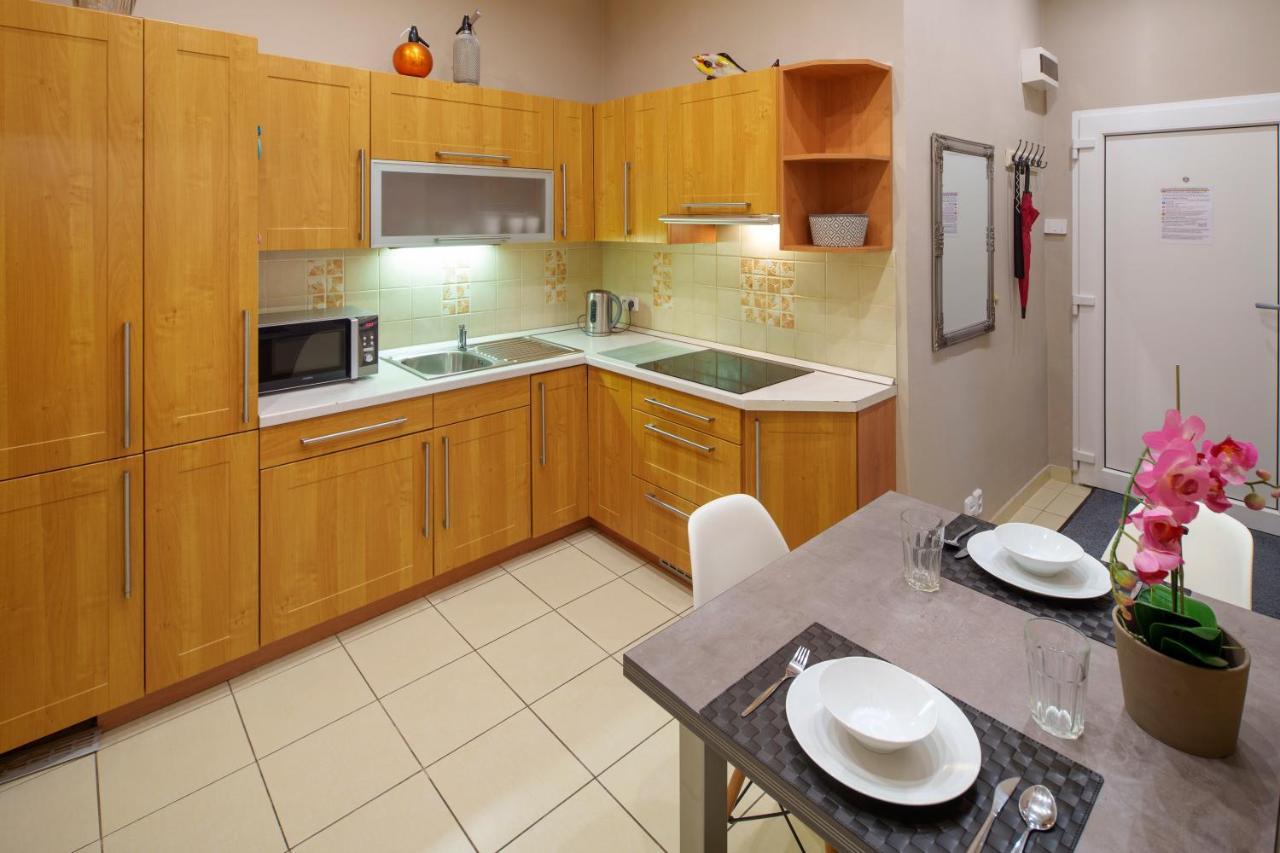 Dlouha Apartment With Balcony Πράγα Εξωτερικό φωτογραφία